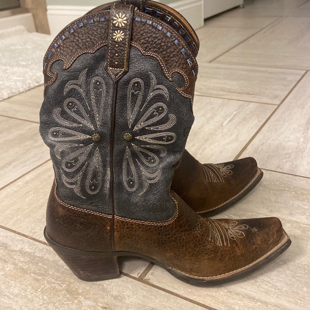 Ariat Daisy Women's Cowboy Wester Boots Size 7B